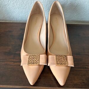 Coach Patent Leather Kitten Heels 9.5B Nude Pointed Toe Logo Buckle Classic